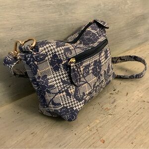 IM❤️ Navy Pink Floral Print Shoulder Crossbody Bag‎ Purse 9x7x4 Like New